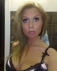 30летняя блонда показывает висячие дойки и суёт игрушку в пизду 9 фотография 30летняя блонда показывает висячие дойки и суёт игрушку в пизду 9 фотография