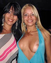 Пьяные бабы на вечеринках светят своими сиськами 11 фотография Пьяные бабы на вечеринках светят своими сиськами 11 фотография