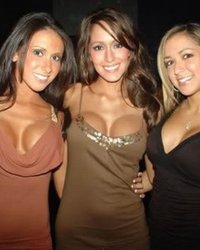 Частная подборка с бабами, которые демонстрируют большие сиськи 3 фотография Частная подборка с бабами, которые демонстрируют большие сиськи 3 фотография