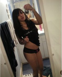 Стройные телочки в ванной комнате делают обнаженное селфи 8 фотография Стройные телочки в ванной комнате делают обнаженное селфи 8 фотография