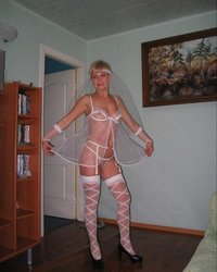 Телки с голыми телами позируют перед камерой 11 фотография Телки с голыми телами позируют перед камерой 11 фотография