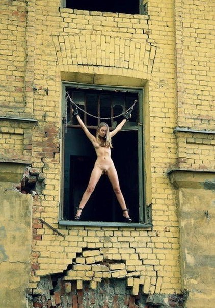 Жесткий секс с разными бабами перед камерой 8 фото