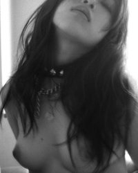 Подборка эротических снимков молодых извращенок 5 фотография