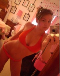 Привлекательные бабы с упругими сиськами делают обнаженное селфи перед зеркалом 8 фотография Привлекательные бабы с упругими сиськами делают обнаженное селфи перед зеркалом 8 фотография