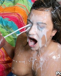 Claudia Valentine отдалась монстру с громными яйцами 14 фотография Claudia Valentine отдалась монстру с громными яйцами 14 фотография