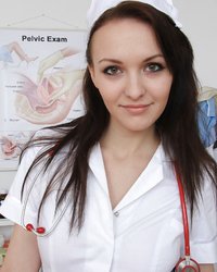 Медсестре нечем заняться на дежурстве 2 фотография Медсестре нечем заняться на дежурстве 2 фотография