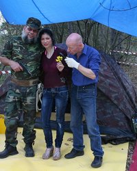 Девка перепихнулась со старыми любовниками и приняла их мочу в рот 1 фотография Девка перепихнулась со старыми любовниками и приняла их мочу в рот 1 фотография