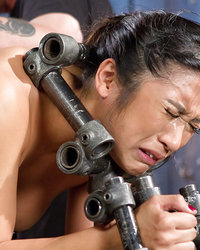 Голую азиатку отшлепали по упругой попке 11 фотография Голую азиатку отшлепали по упругой попке 11 фотография