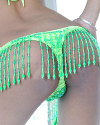 Молодая азиатка похвасталась своими пикантными местами 1 фотография