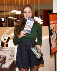 Очаровательная милашка сверкает прелестями в гостинице 5 фотография Очаровательная милашка сверкает прелестями в гостинице 5 фотография