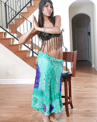 Восточная танцовщица показала сиськи и блеснула киской 3 фотография Восточная танцовщица показала сиськи и блеснула киской 3 фотография