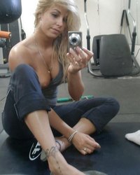 Спортивные девушки показывают свои подтянутые животики 12 фотография Спортивные девушки показывают свои подтянутые животики 12 фотография