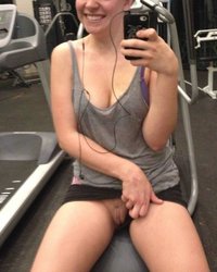 Спортивные девушки показывают свои подтянутые животики 16 фотография Спортивные девушки показывают свои подтянутые животики 16 фотография