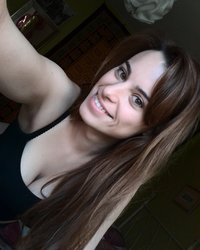 Игривая девка делает селфи и демонстрирует сиськи перед камерой 7 фотография Игривая девка делает селфи и демонстрирует сиськи перед камерой 7 фотография