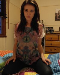 Студентка сняла эротическое белье и принимает пошлые позы 1 фотография Студентка сняла эротическое белье и принимает пошлые позы 1 фотография