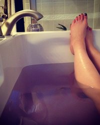 Подборка красивых ножек девушек и их животиков 2 фотография Подборка красивых ножек девушек и их животиков 2 фотография