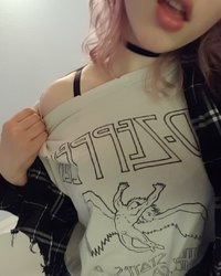 Красавицы засняли свои пухлые губки и мокрые язычки 2 фотография Красавицы засняли свои пухлые губки и мокрые язычки 2 фотография