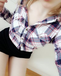 Красавицы засняли свои пухлые губки и мокрые язычки 3 фотография Красавицы засняли свои пухлые губки и мокрые язычки 3 фотография