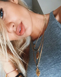 Красавицы засняли свои пухлые губки и мокрые язычки 14 фотография Красавицы засняли свои пухлые губки и мокрые язычки 14 фотография