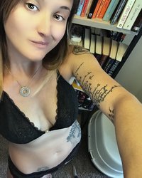 Сексапильная модель с большими сиськами показывает обнаженное тело 15 фотография Сексапильная модель с большими сиськами показывает обнаженное тело 15 фотография