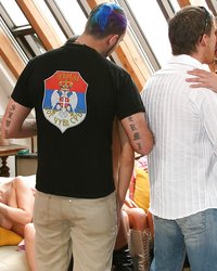 Sandra De Marco устроила в своей квартире горячую оргию 2 фотография Sandra De Marco устроила в своей квартире горячую оргию 2 фотография