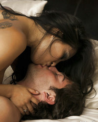 Влюбленная парочка с утра занялась сексом на кровати 8 фотография Влюбленная парочка с утра занялась сексом на кровати 8 фотография