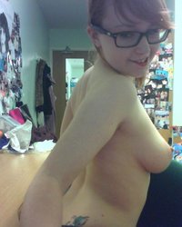 Девицы разрешили парням заснять их голые сиськи 12 фотография Девицы разрешили парням заснять их голые сиськи 12 фотография