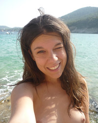 Подборка молодых брюнеток с обнаженными сиськами 5 фотография Подборка молодых брюнеток с обнаженными сиськами 5 фотография