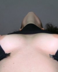 Брюнетка с торчащими сосками и в черном белье отсасывает кавалеру 6 фотография Брюнетка с торчащими сосками и в черном белье отсасывает кавалеру 6 фотография